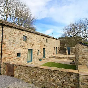 fremington-hall-farm-swaledale.yorkshirehotels.net/