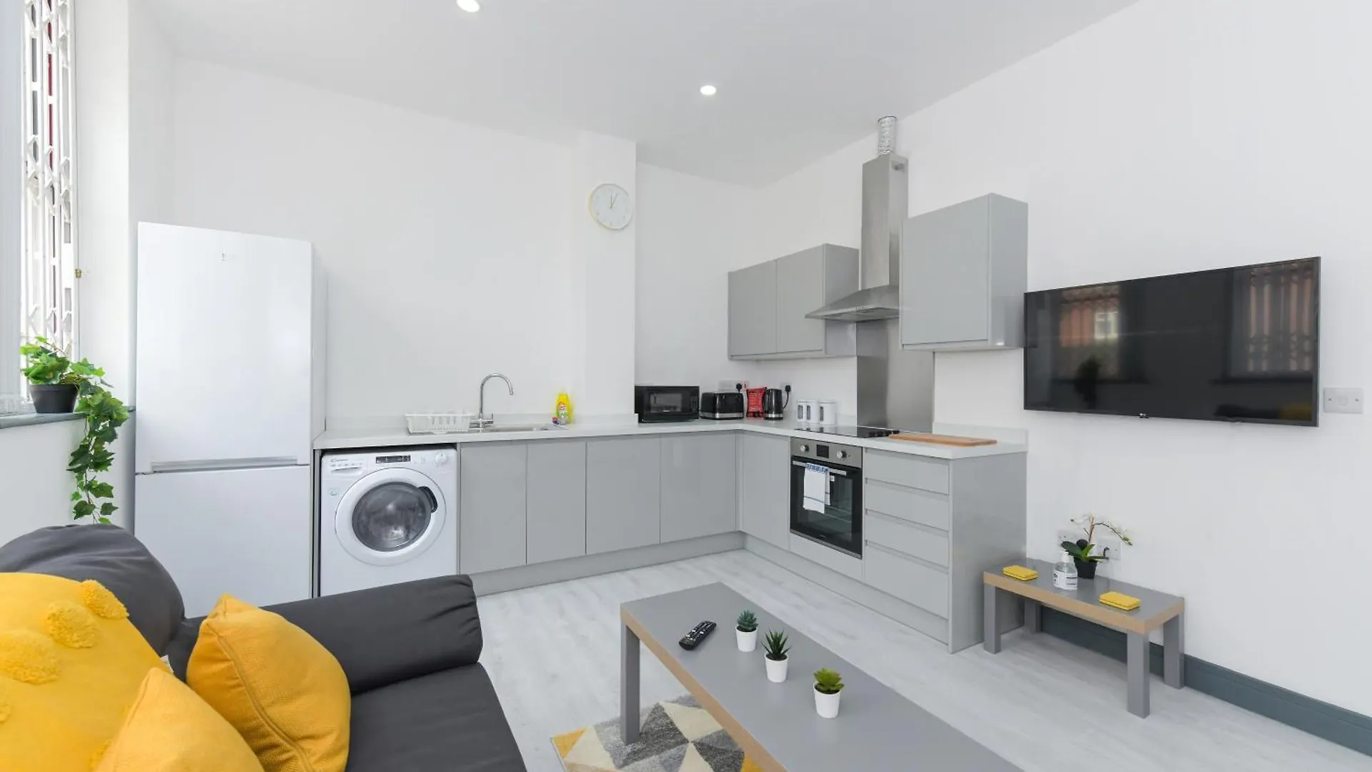 Nottingham City Centre Short Stay Apartments With Parking